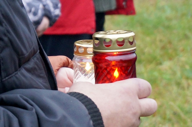 Успамінаем памерлых.