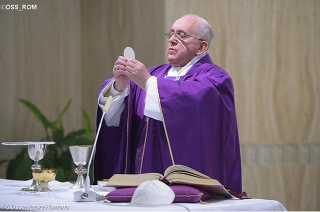 Папа Францішак заклікае адрозніваць рэальны пост ад фармальнага